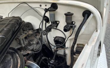 Toyota-land-cruiser-1973-white-5