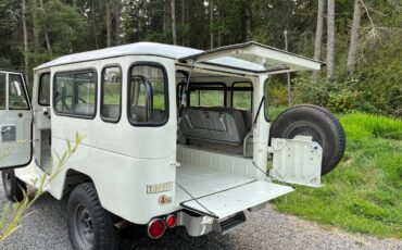 Toyota-land-cruiser-1973-white-8