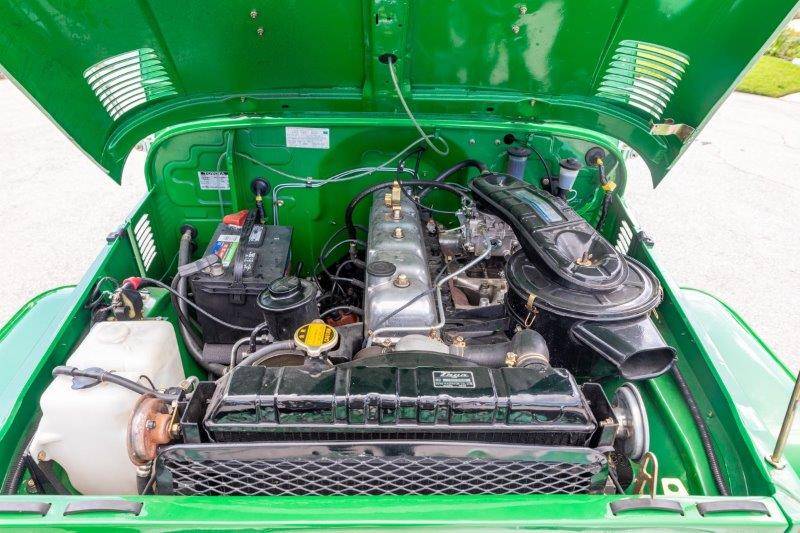 Toyota-land-cruiser-1976-green-4