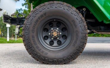 Toyota-land-cruiser-1976-green-5