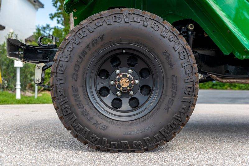 Toyota-land-cruiser-1976-green-5