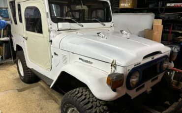 Toyota-land-cruiser-1977-13