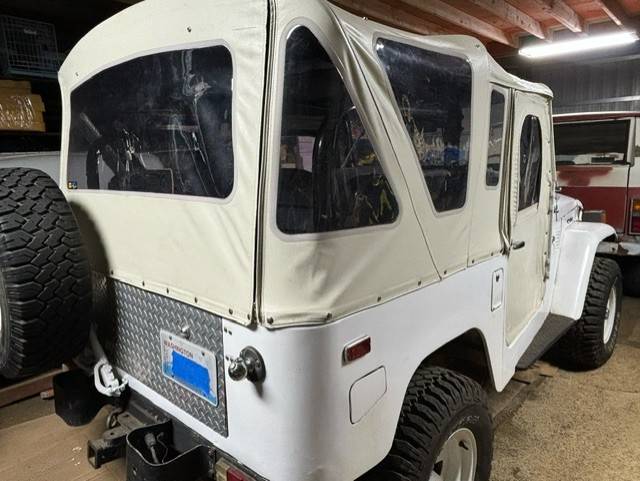 Toyota-land-cruiser-1977-15
