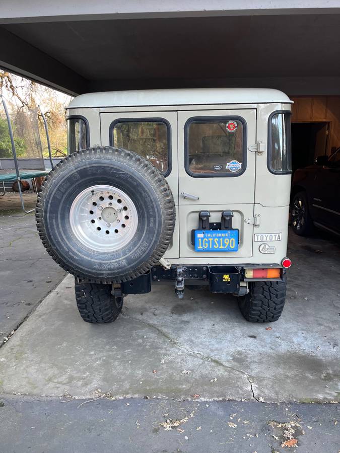 Toyota-land-cruiser-1978-custom-17