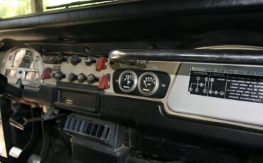 Toyota-land-cruiser-1978-custom-31