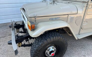 Toyota-land-cruiser-1980-19