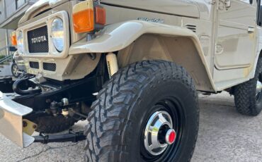 Toyota-land-cruiser-1980-22