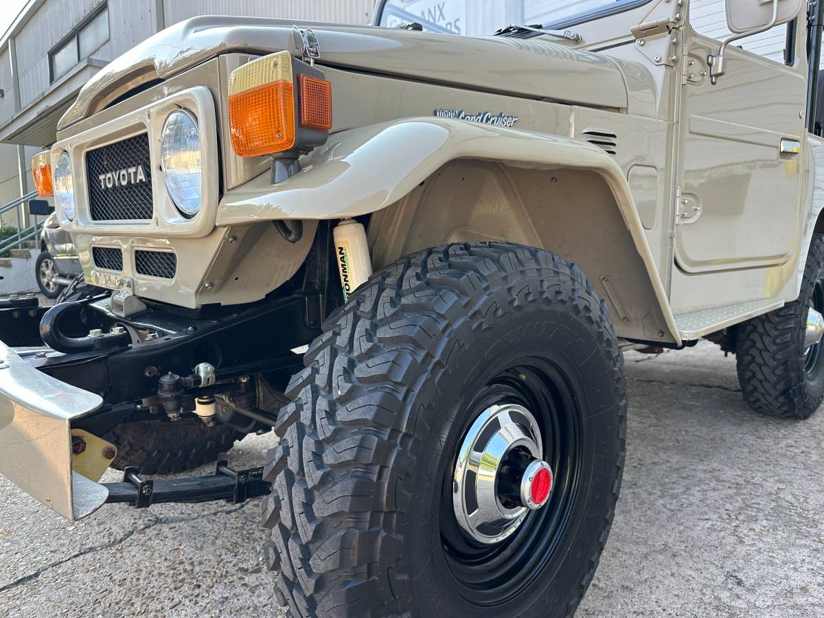 Toyota-land-cruiser-1980-22