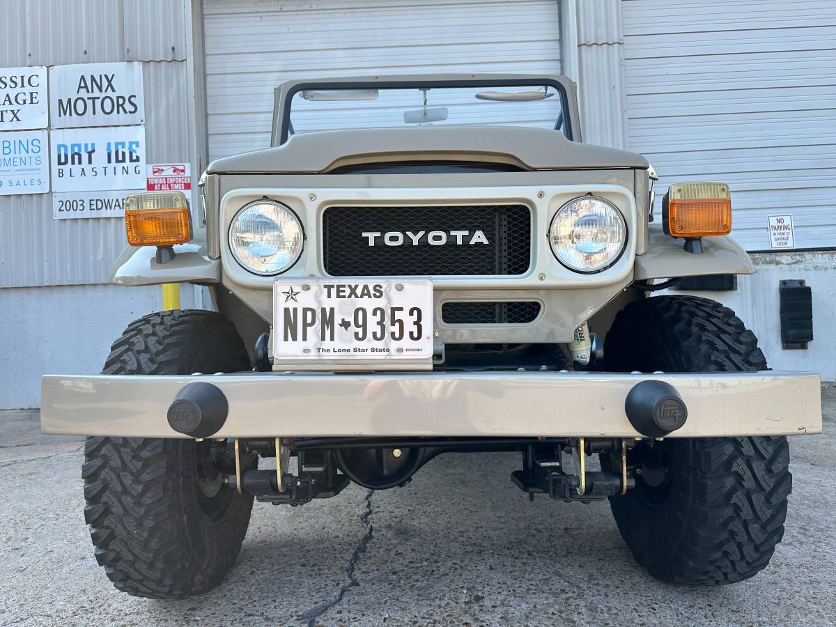 Toyota-land-cruiser-1980-6