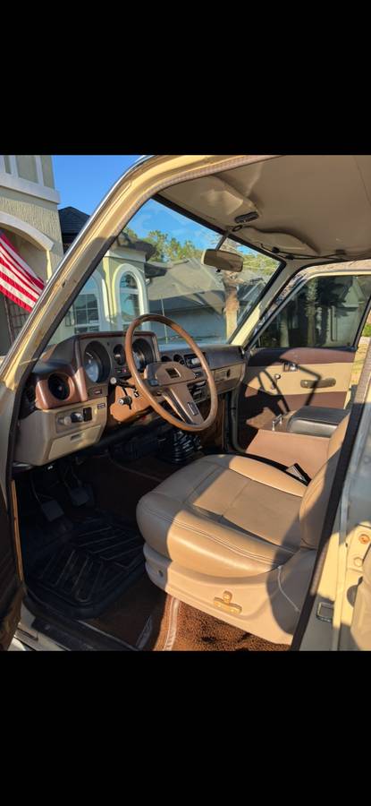 Toyota-land-cruiser-1981-8