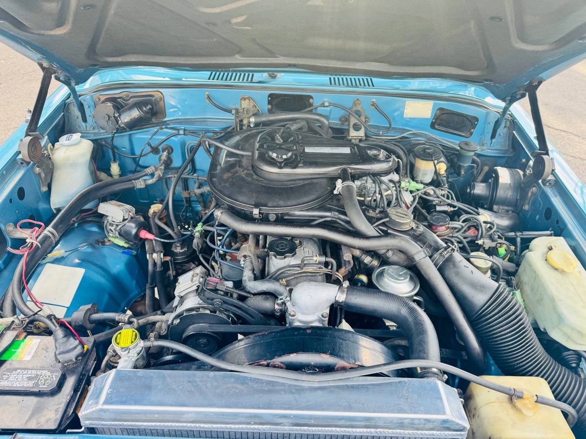 Toyota-land-cruiser-1984-blue-13