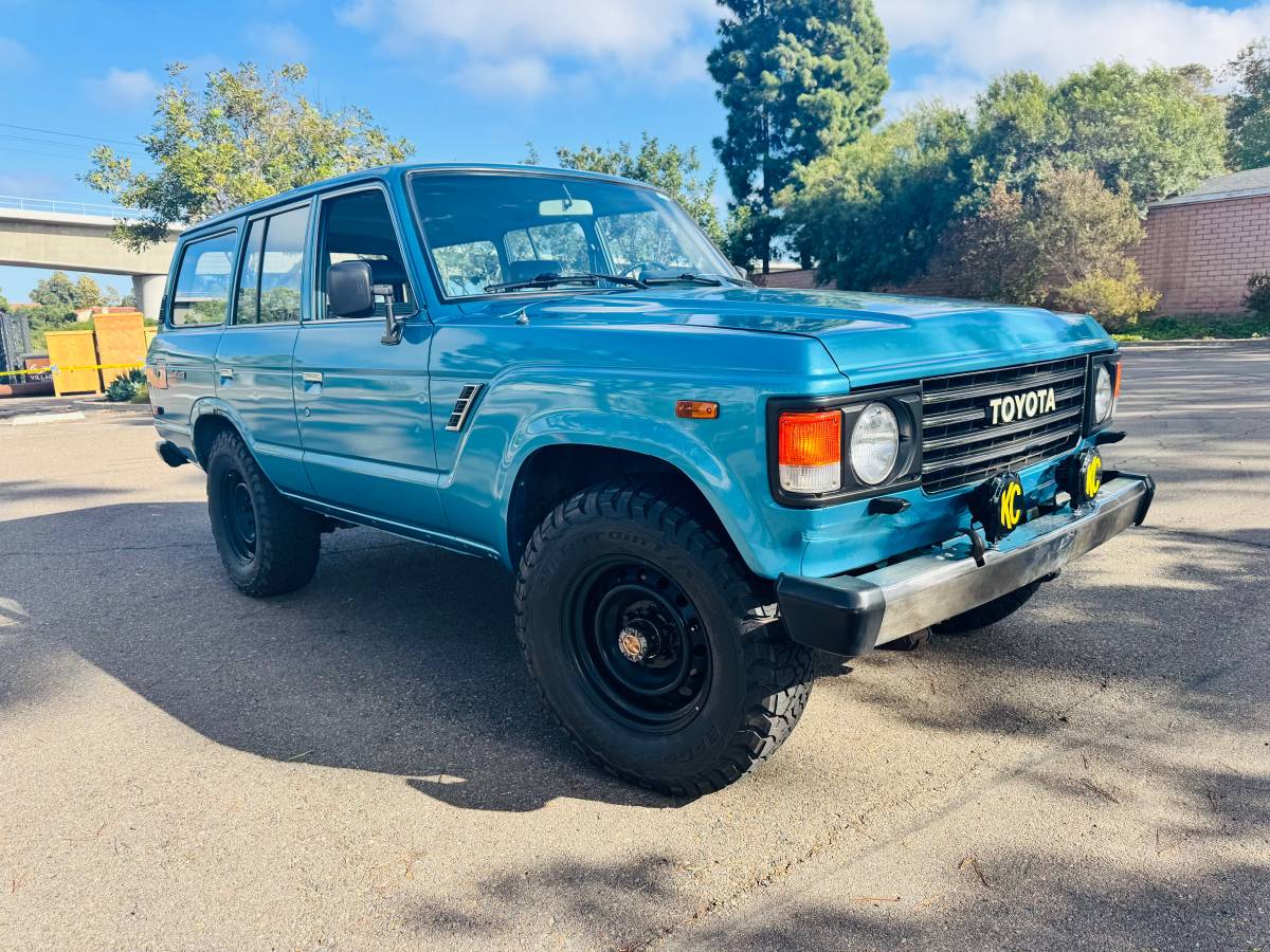 Toyota-land-cruiser-1984-blue-18