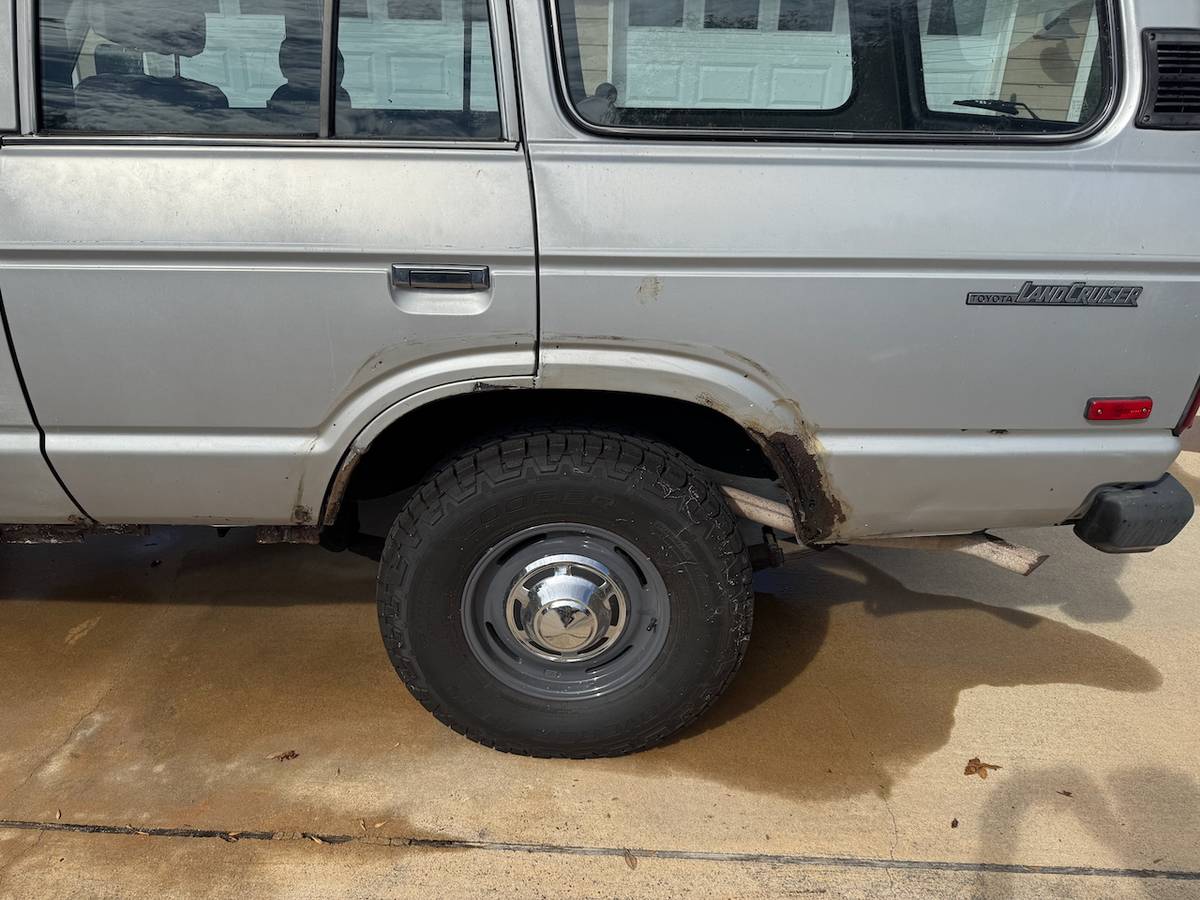 Toyota-land-cruiser-1986-silver-12