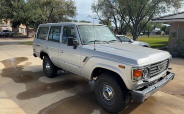Toyota-land-cruiser-1986-silver-2