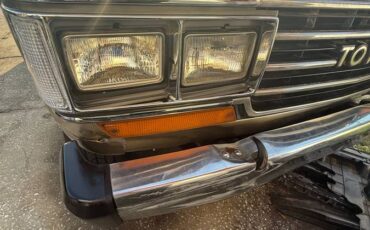 Toyota-land-cruiser-1988-custom-1