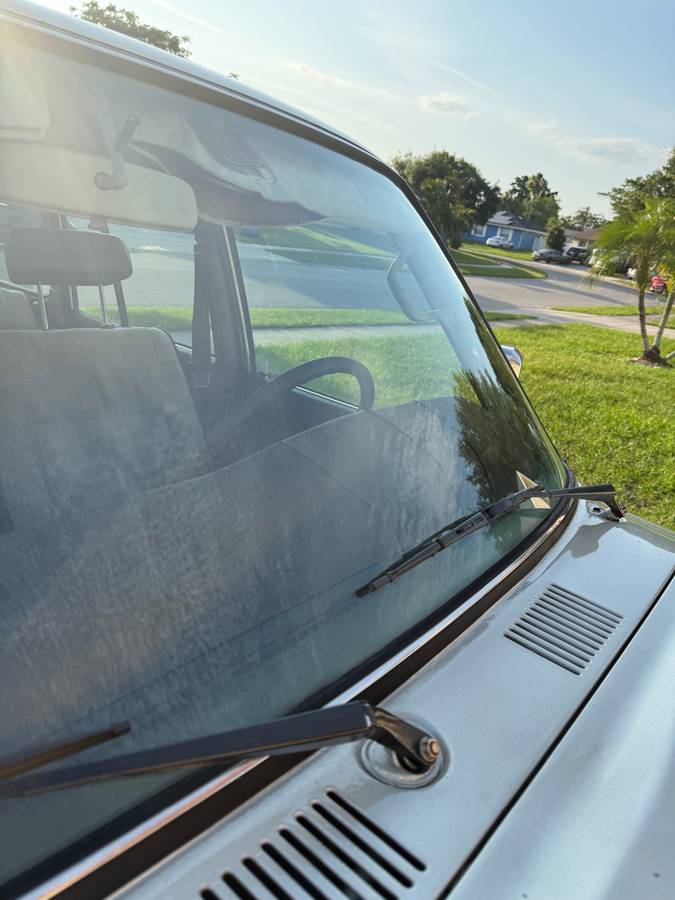 Toyota-land-cruiser-1988-custom-12