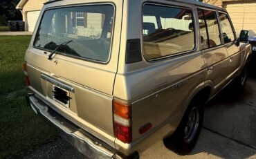 Toyota-land-cruiser-1988-custom-13