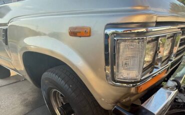 Toyota-land-cruiser-1988-custom-14