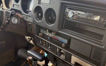 Toyota-land-cruiser-1988-custom-15
