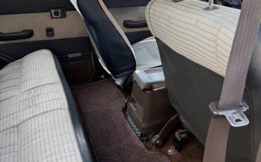 Toyota-land-cruiser-1988-custom-3
