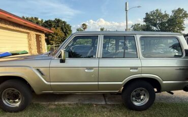 Toyota-land-cruiser-1988-custom-9