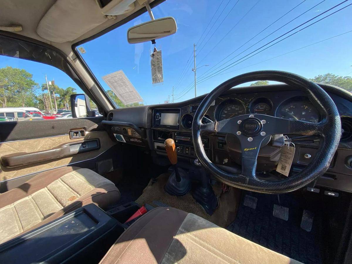 Toyota-land-cruiser-1989-black-1