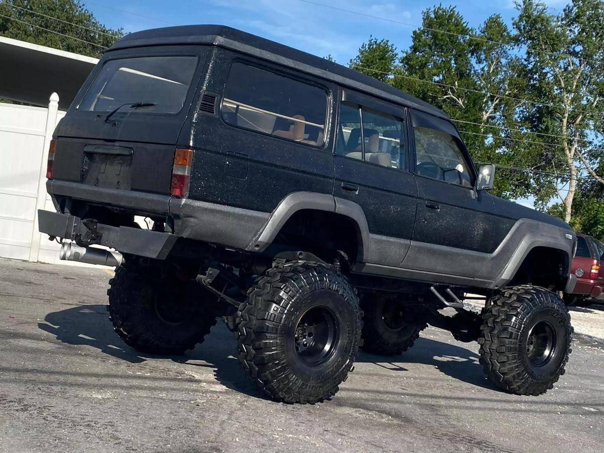 Toyota-land-cruiser-1989-black-51