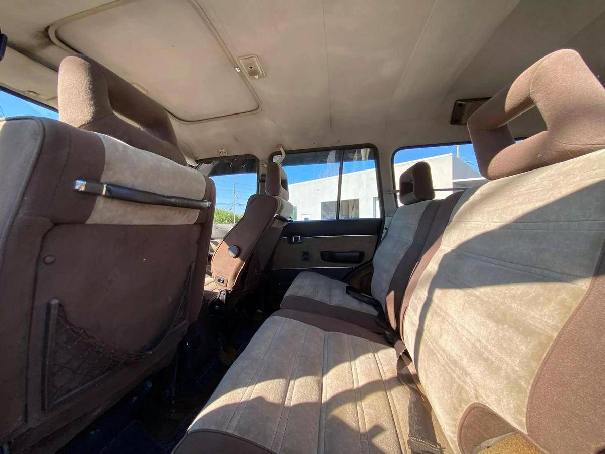 Toyota-land-cruiser-1989-black-61