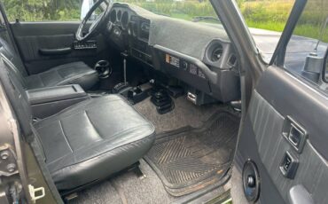 Toyota-land-cruiser-1989-grey-10