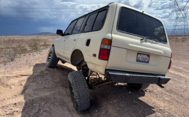 Toyota-land-cruiser-1991-white-10