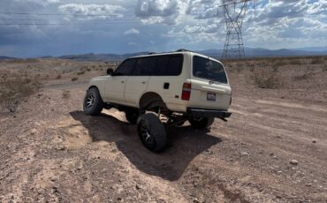 Toyota-land-cruiser-1991-white-11
