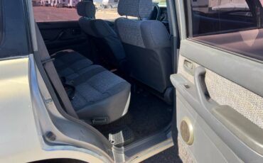 Toyota-land-cruiser-1991-white-2