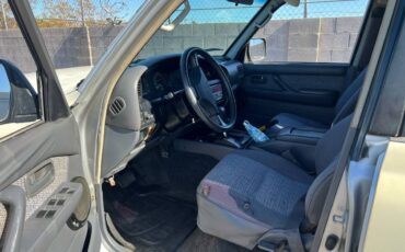 Toyota-land-cruiser-1991-white-7