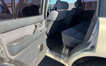 Toyota-land-cruiser-1991-white-8