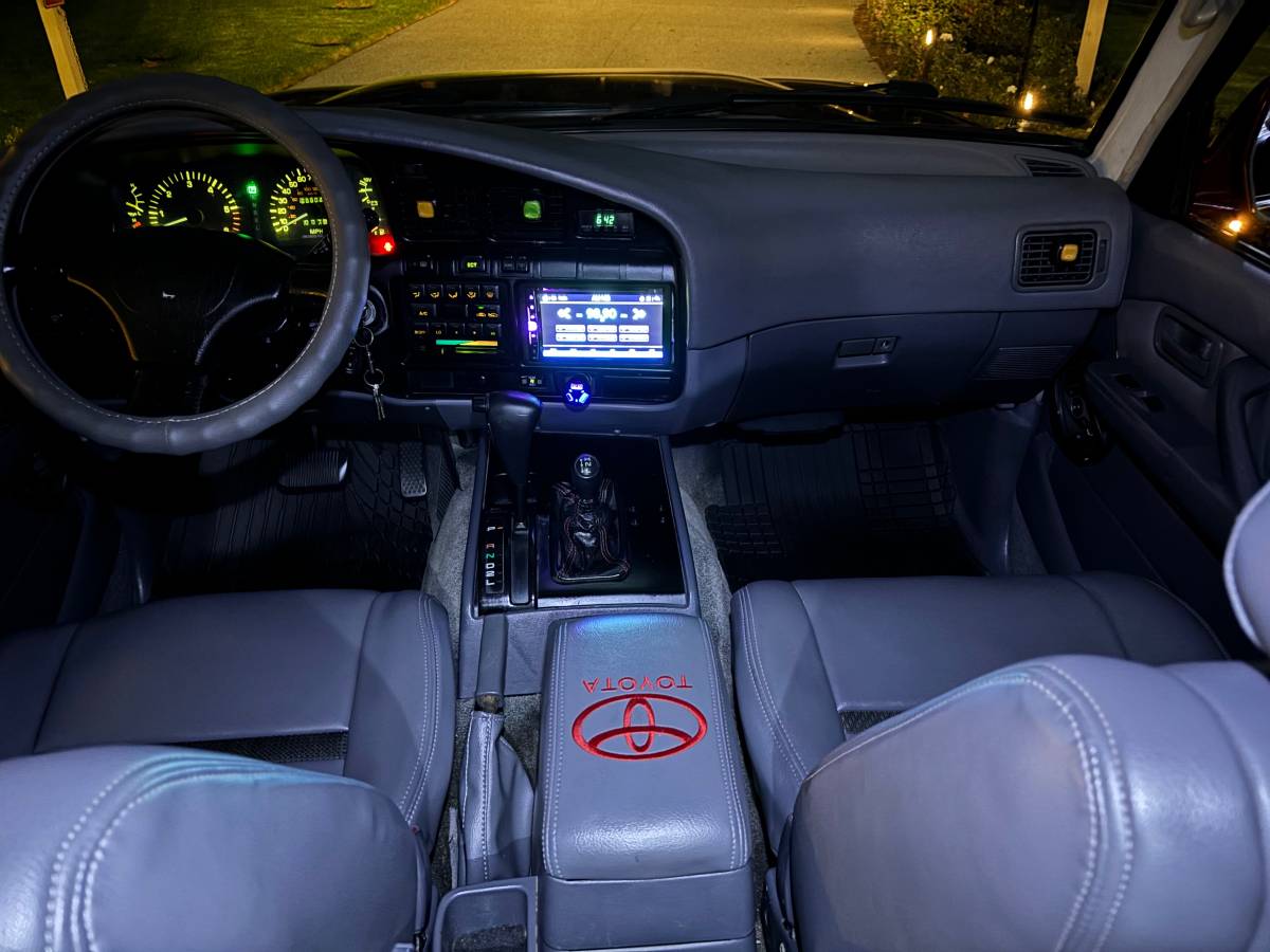 Toyota-land-cruiser-1993-custom-16