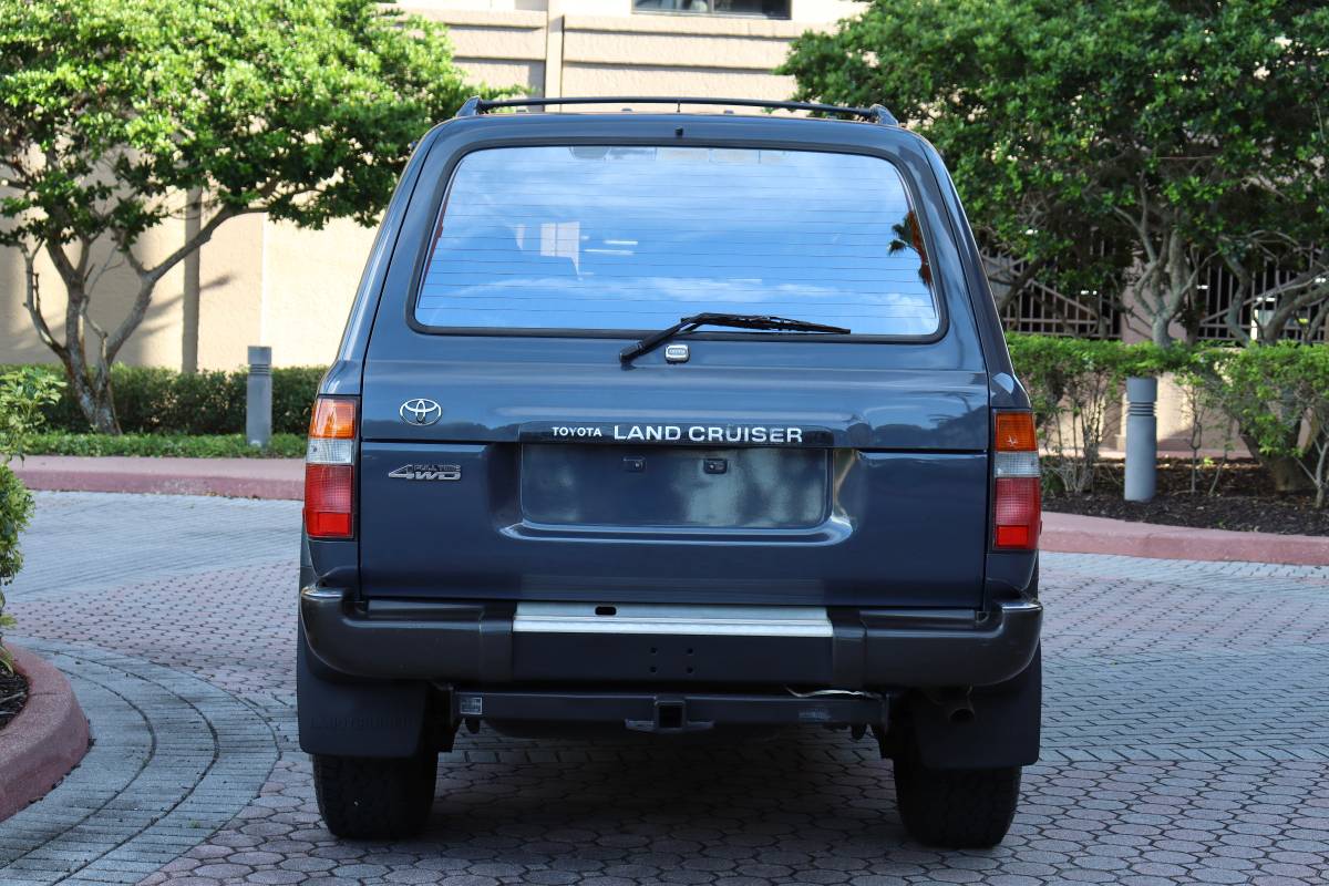 Toyota-land-cruiser-1994-grey-22