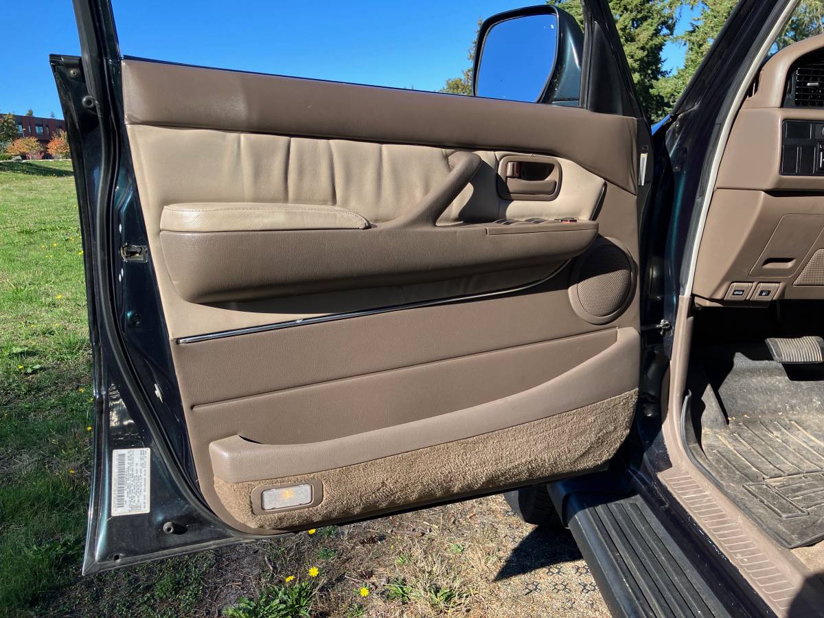 Toyota-land-cruiser-1995-green-1