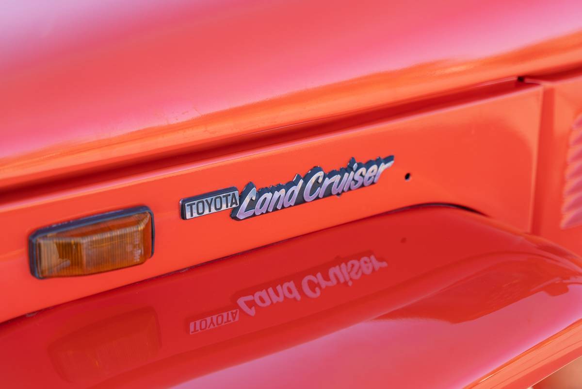 Toyota-land-cruiser-diesel-1975-orange-11
