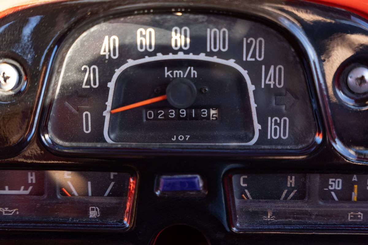 Toyota-land-cruiser-diesel-1975-orange-16