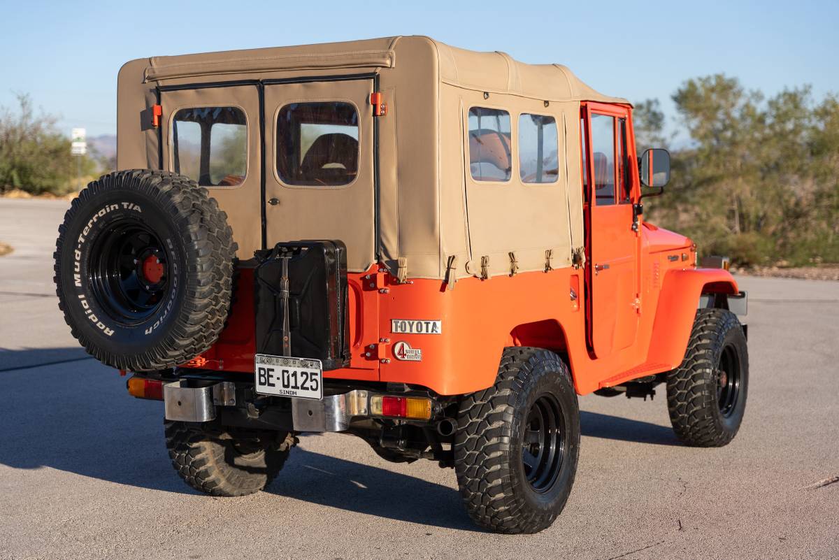 Toyota-land-cruiser-diesel-1975-orange-6