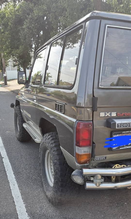 Toyota-land-cruiser-diesel-1987