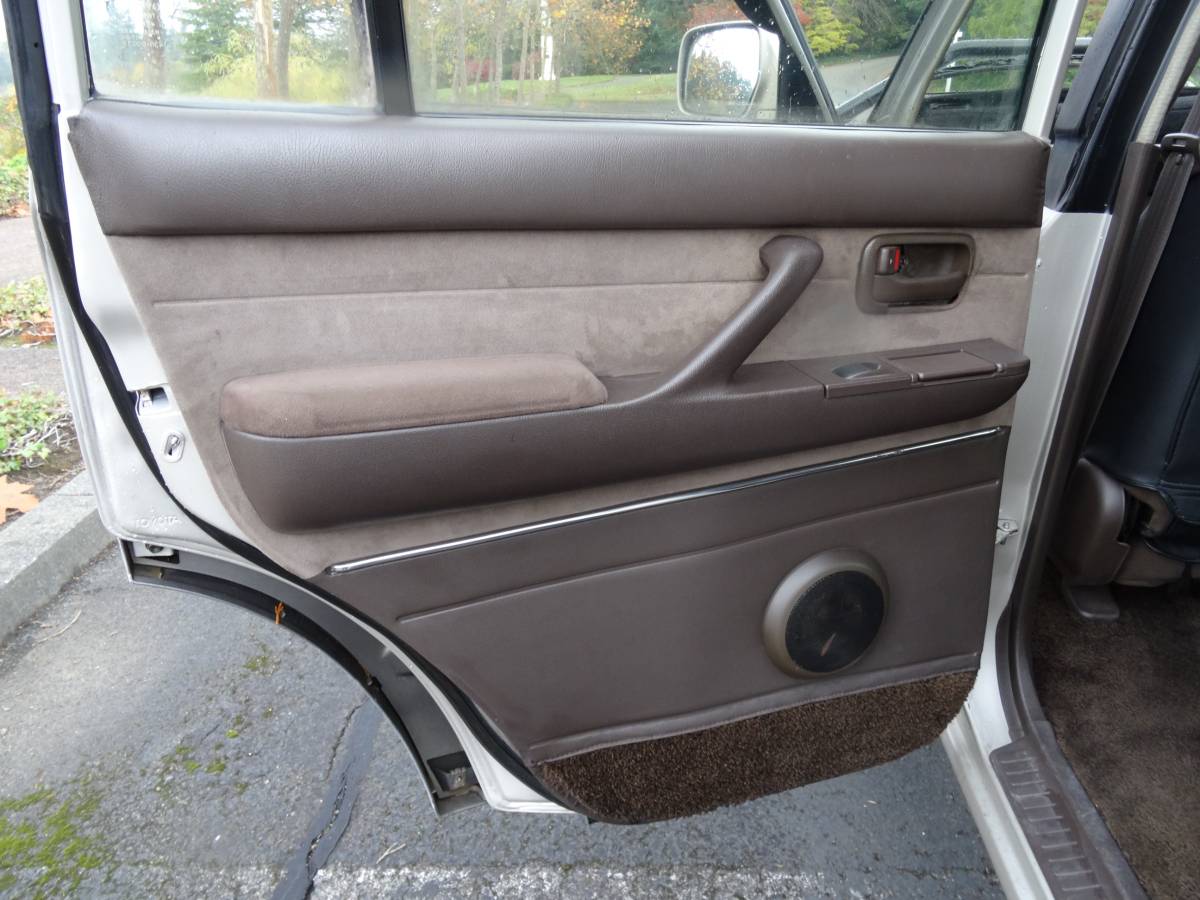 Toyota-land-cruiser-diesel-1991-11