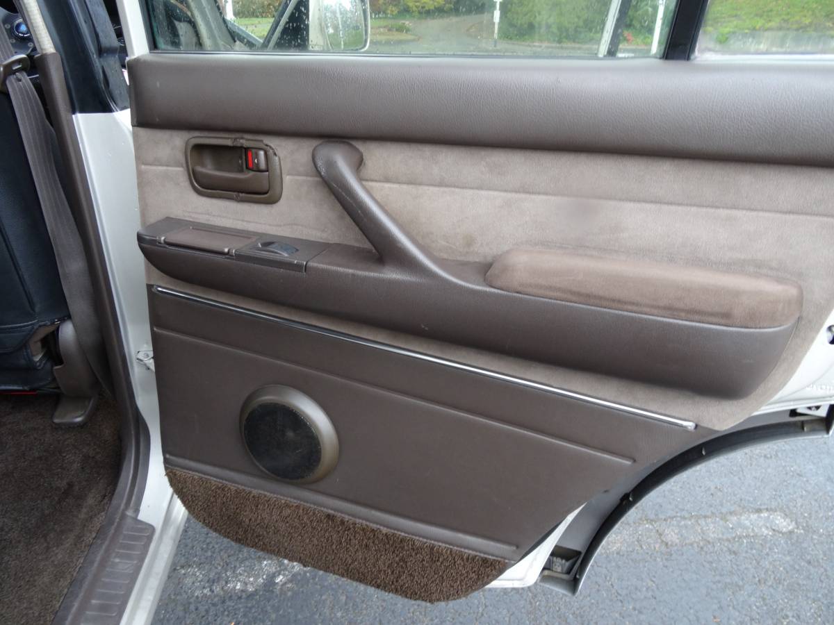 Toyota-land-cruiser-diesel-1991-13