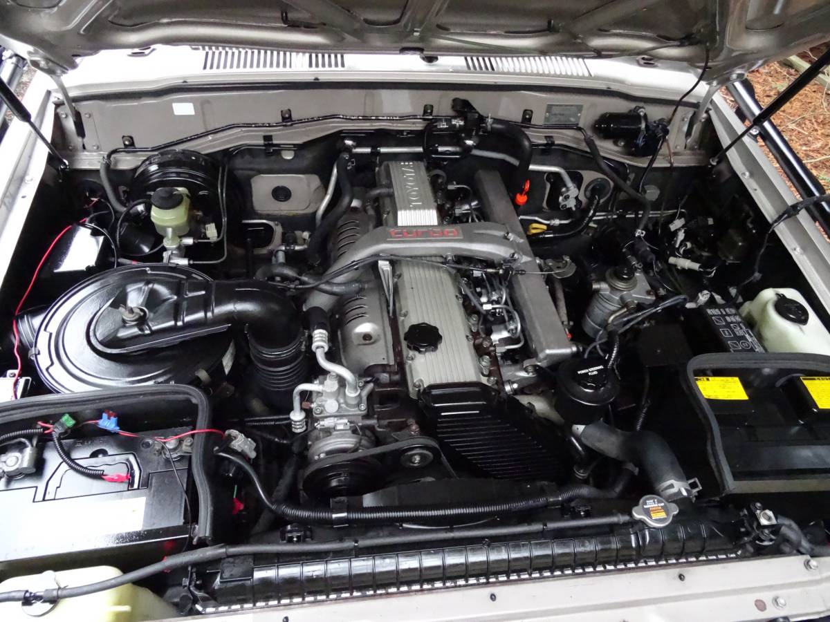 Toyota-land-cruiser-diesel-1991-15