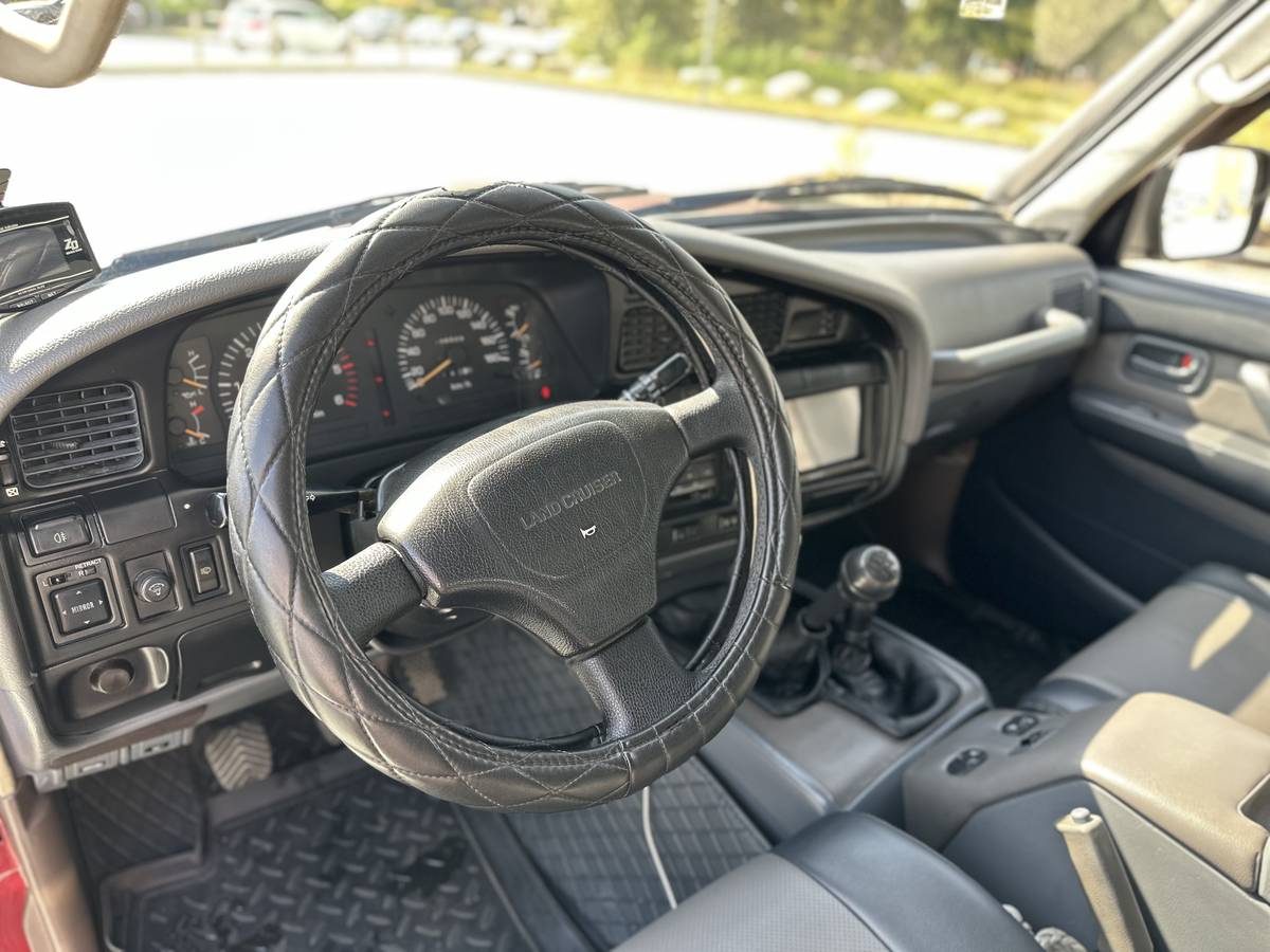 Toyota-land-cruiser-diesel-1992-red-4
