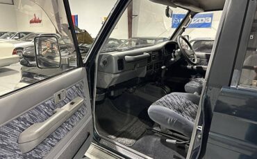 Toyota-land-cruiser-diesel-1995-custom-29