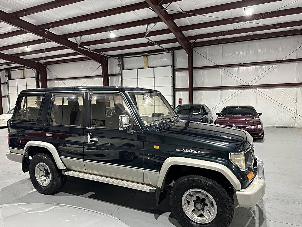Toyota-land-cruiser-diesel-1995-custom-35