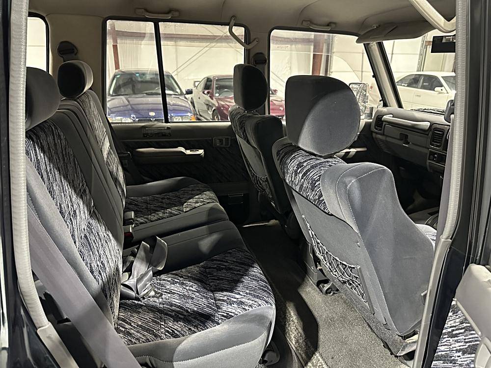 Toyota-land-cruiser-diesel-1995-custom-56