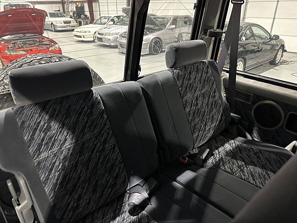 Toyota-land-cruiser-diesel-1995-custom-57