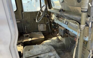 Toyota-land-cruiser-fj40-1968-brown-1